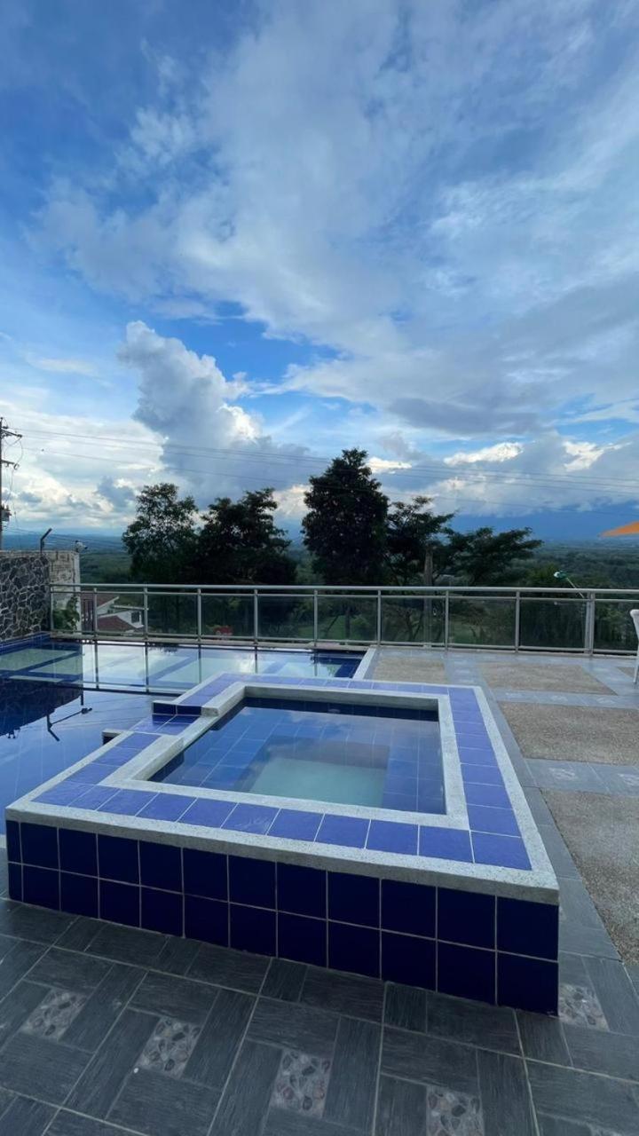 Villa Carolina Casa Campestre 蒙特内哥罗 外观 照片